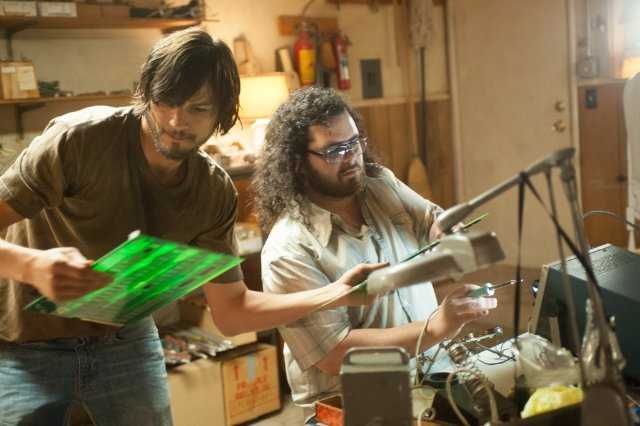 JOBS (Ashton Kutcher) A pessoa e a história por detrás do génio APPLE