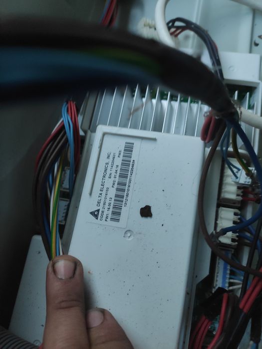 Hotpoint ariston arsl 109 пральна машина на деталі 
5 kg прална