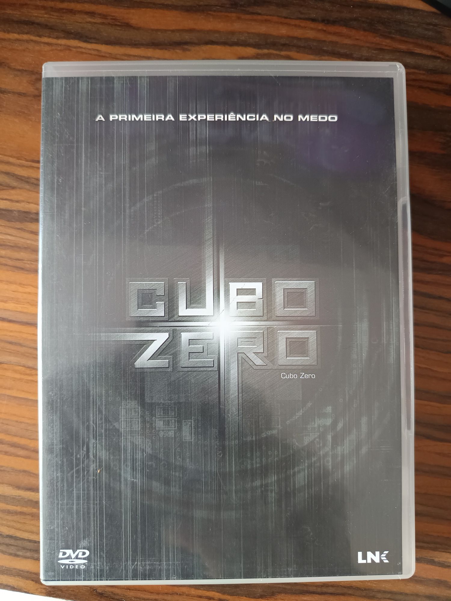 DVD cubo zero  .