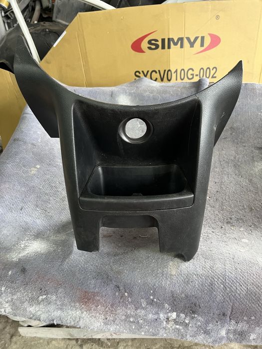 Консоль центральная нижняяNissan Note:E-11Дефект