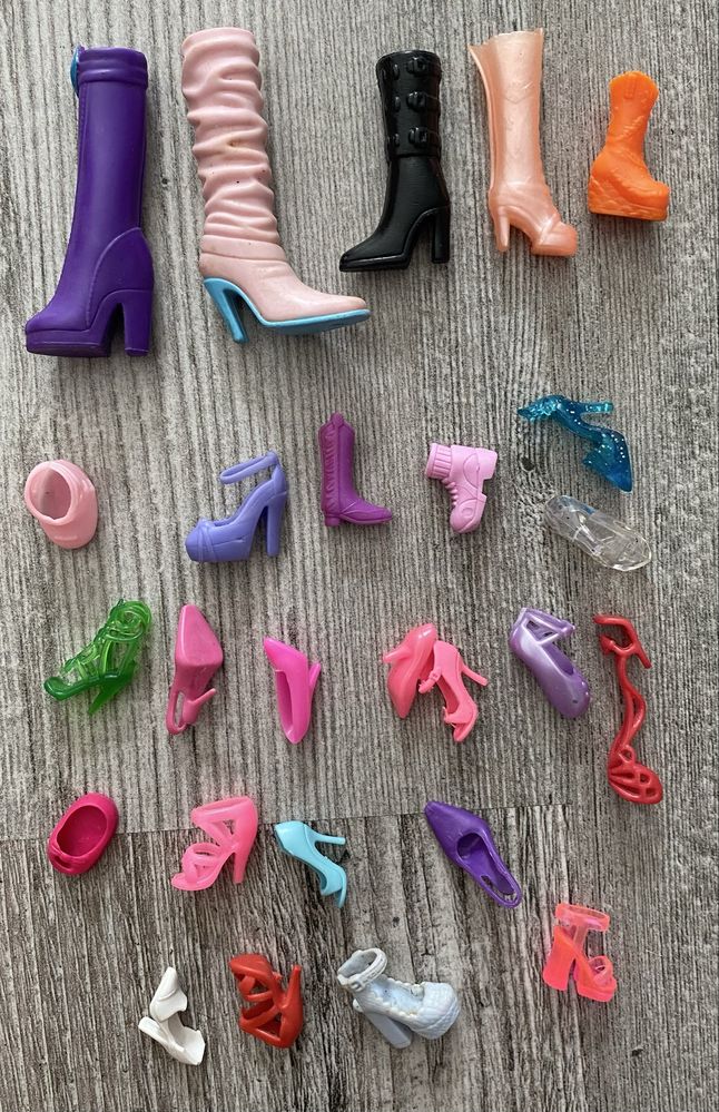 Zestaw kolorowych butów bucików dla lalki barbie