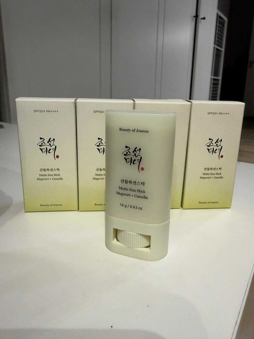 NOWY Beauty of Joseon Matte Sun Stick Mugwort+Camelia SPF 50+ (18 g)