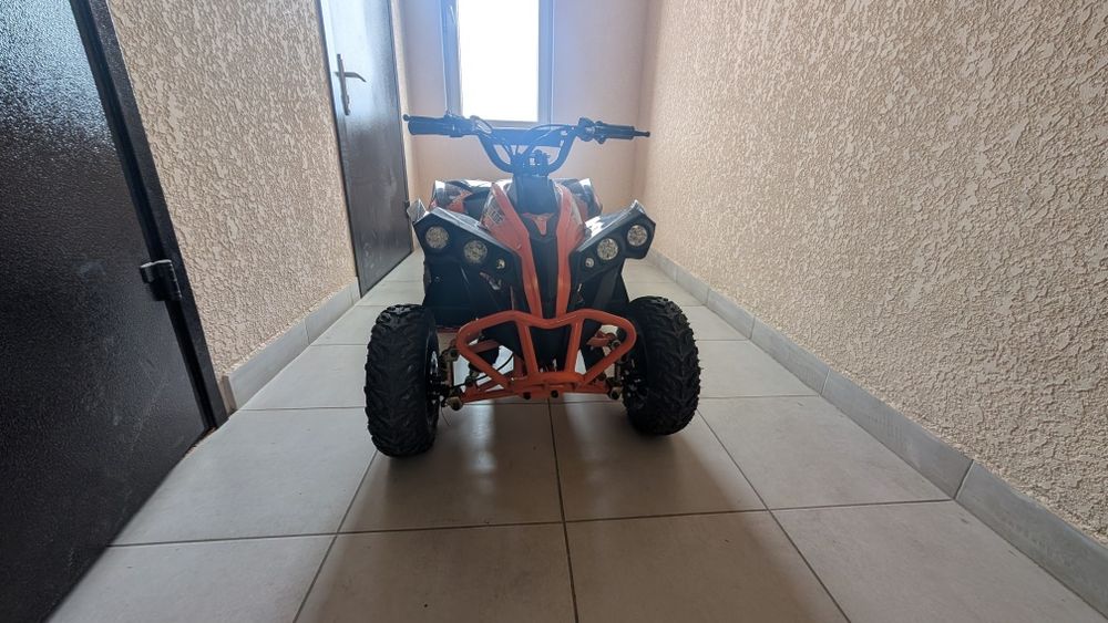 Дитячий електричний квадроцикл