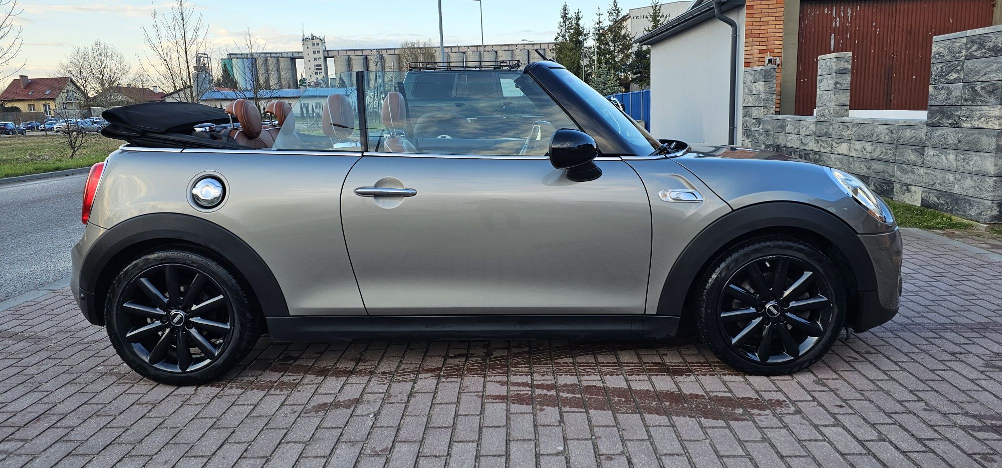 Mini Cooper S cabriolet 2.0 benzyna bogate wyposażenie ładny zamiana