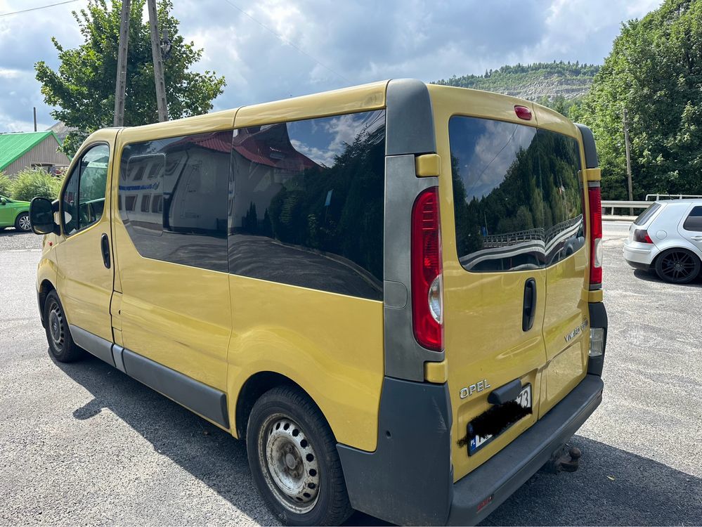 Opel Vivaro 2.0 CDTI 9osób nawiewy zdrowy Bez rdzy