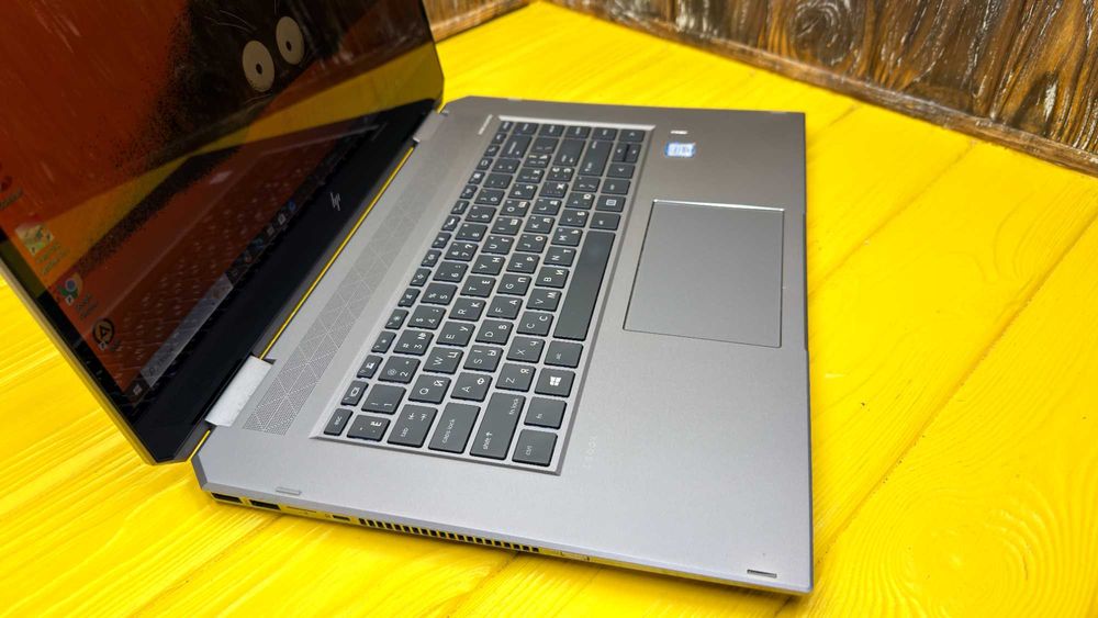 Потужний Ноутбук-Трансформер Hp Zbook Studio X360 G5 /Quadro P1000 4GB