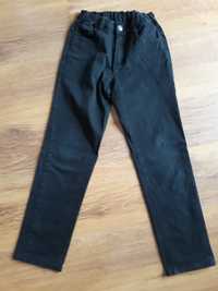 Spodnie czarne jeansy 152