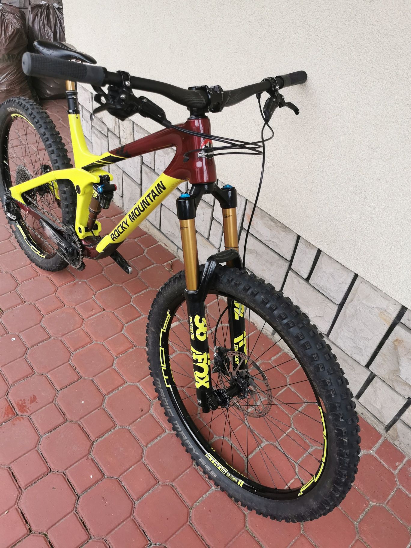 Rocky Mountain Slayer carbon 90 rozm. L 27,5"