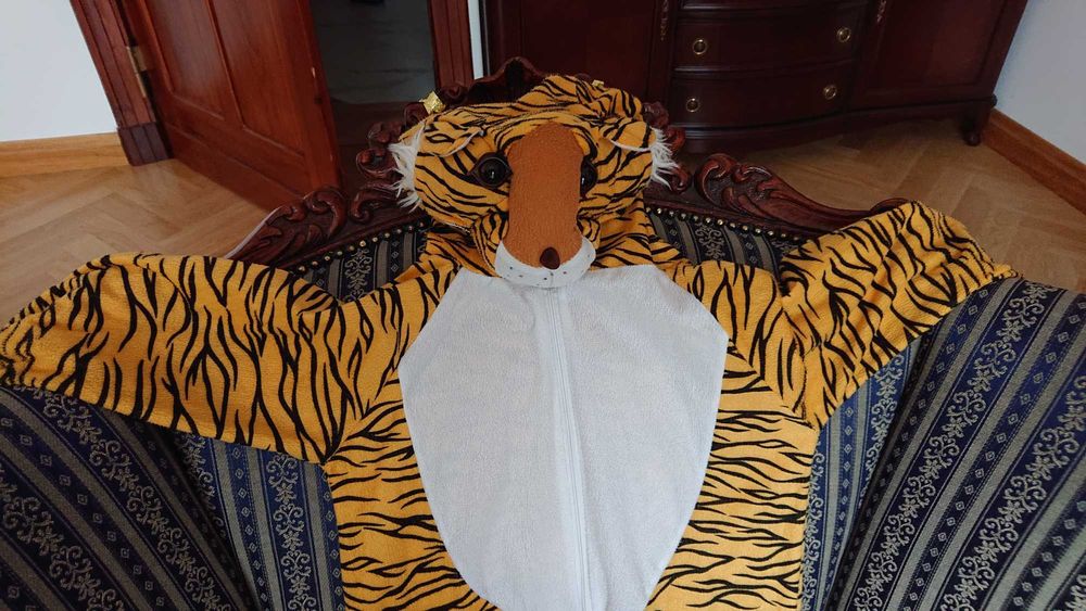 Strój tygryska, stan BDB, r. 116