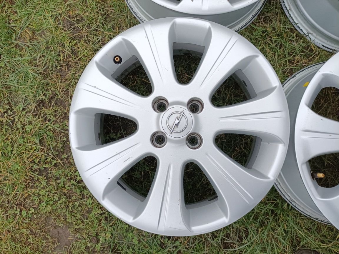 Felgi 4x100 16" et 40 Opel Corsa Adam