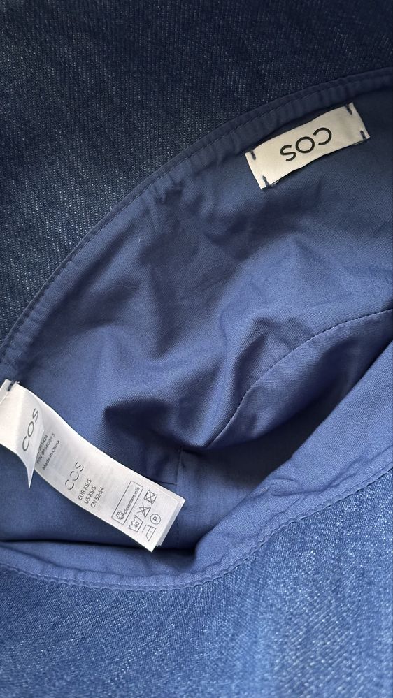 Jeansowy kapelusz COS denim bucket hat