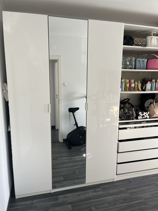 Closet Ikea branco