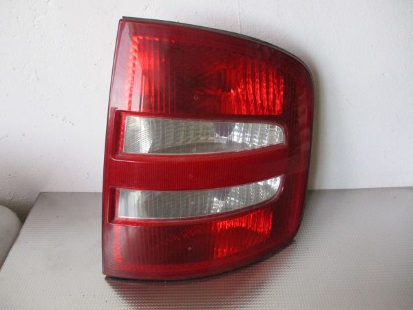 Farolim direito SKODA Fabia I Break (6Y5)