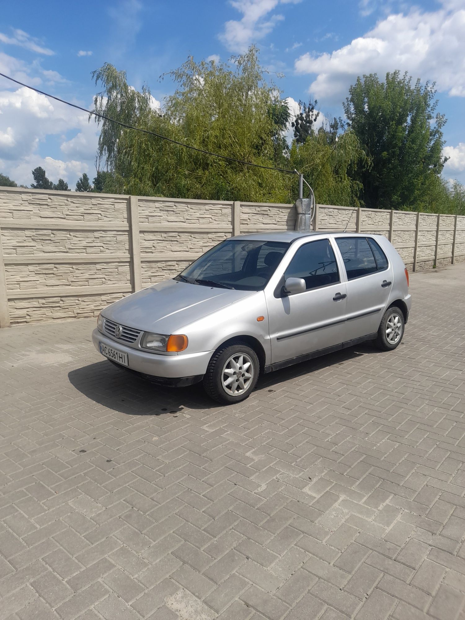 Продам автомобіль фольксваген
