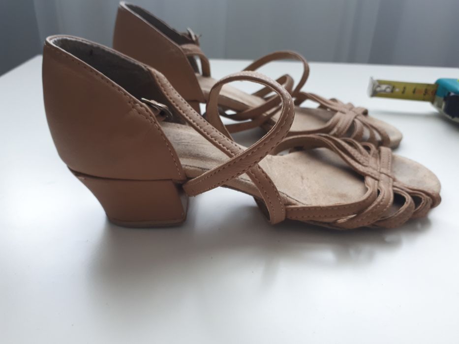 buty do tańca latino na klocku 3,5cm dziewczęce długość wkładki 21,5cm