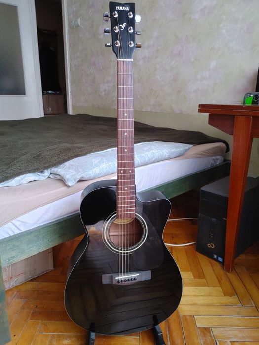 Акустична гітара Yamaha FS100C