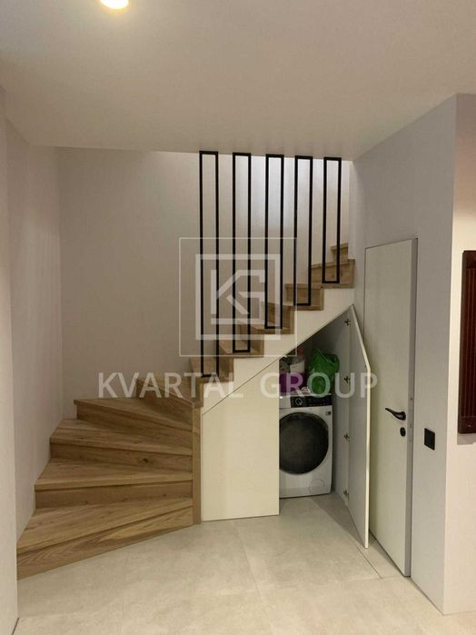 Продаж тауну з дизайнерським ремонтом ШВИДКИЙ ВИЇЗД НА КИЇВ