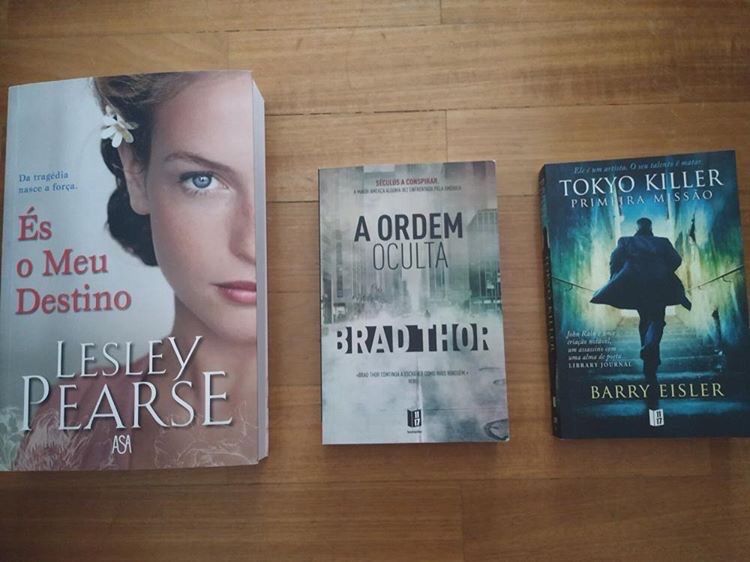 Livros romance e ação variados