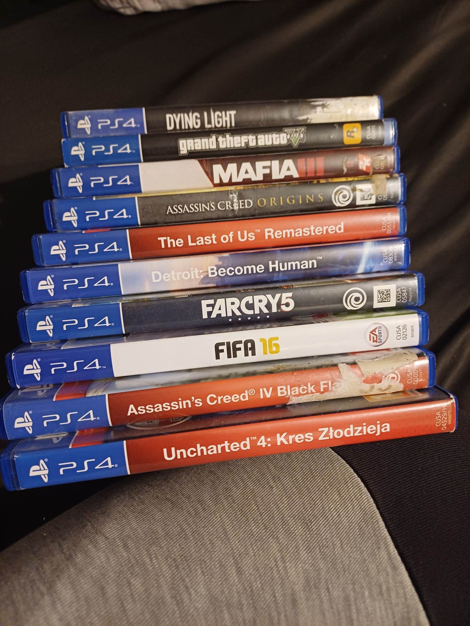 PS4 fat z dodatkami
