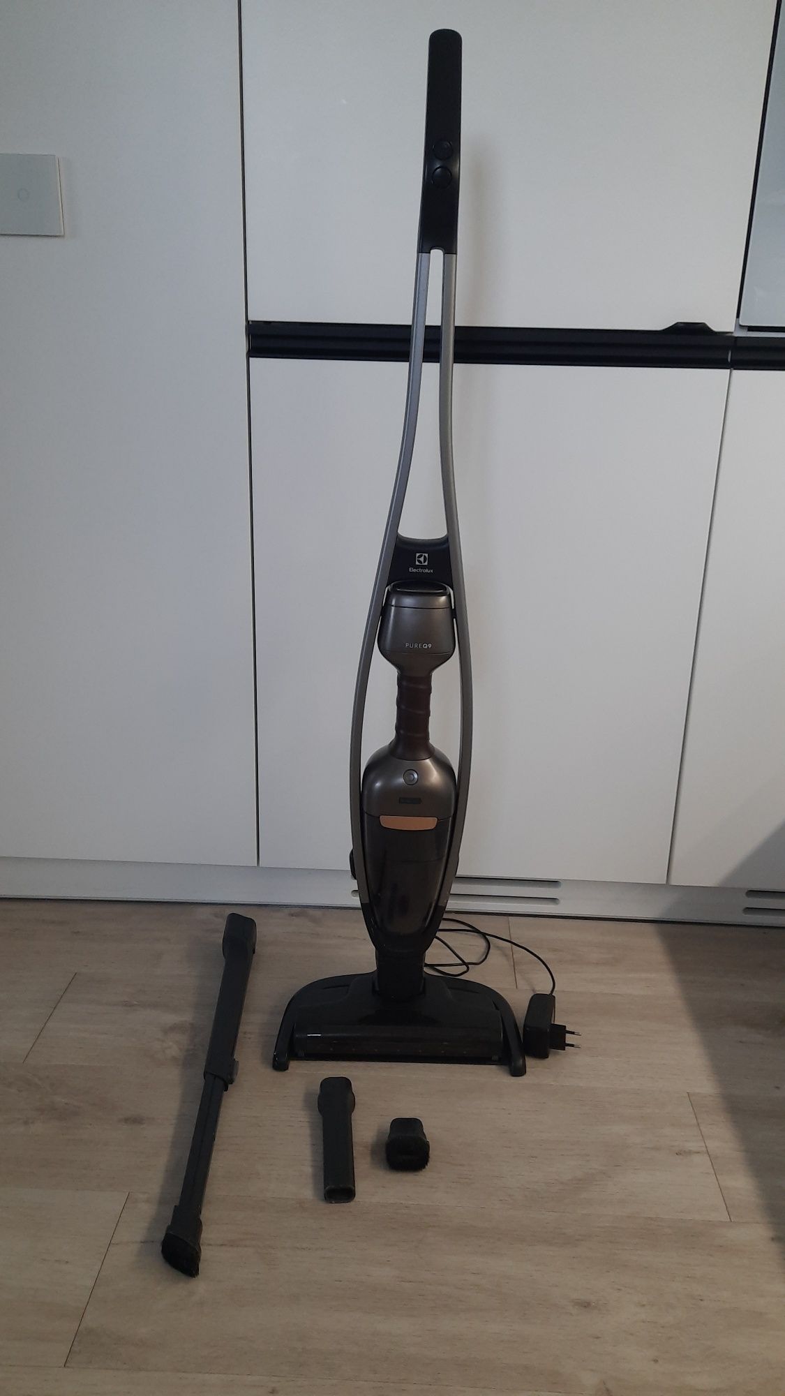Niezawodny odkurzacz Electrolux Pure Q9 model PQ91-P50MB w super cenie
