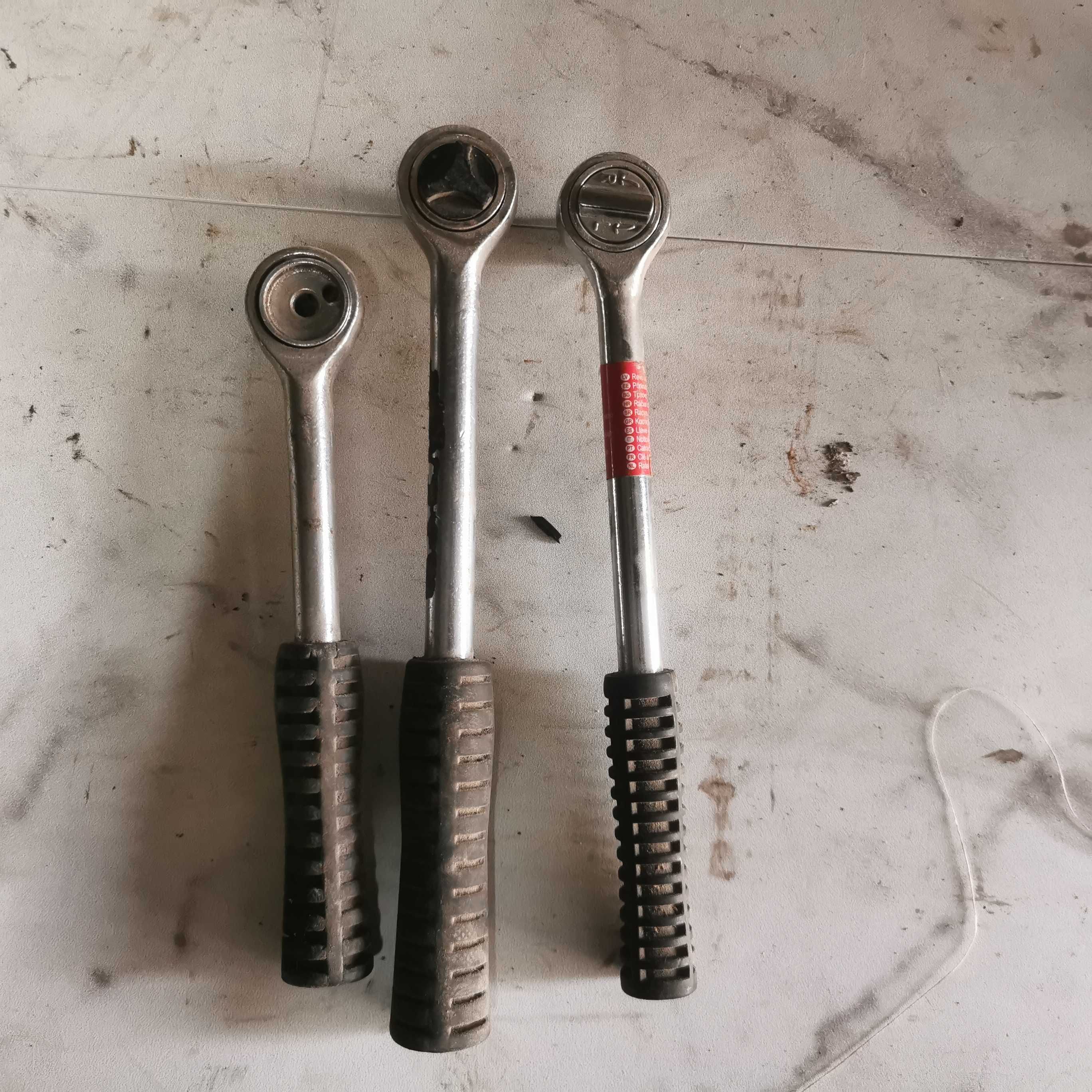 3 x Grzechotka solidne