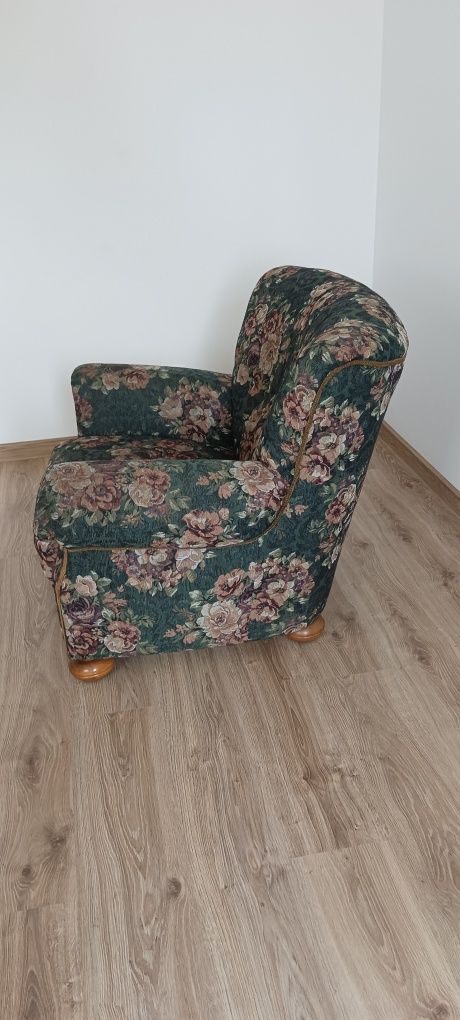 Fotel vintage prl stylowy kwiaty zielony