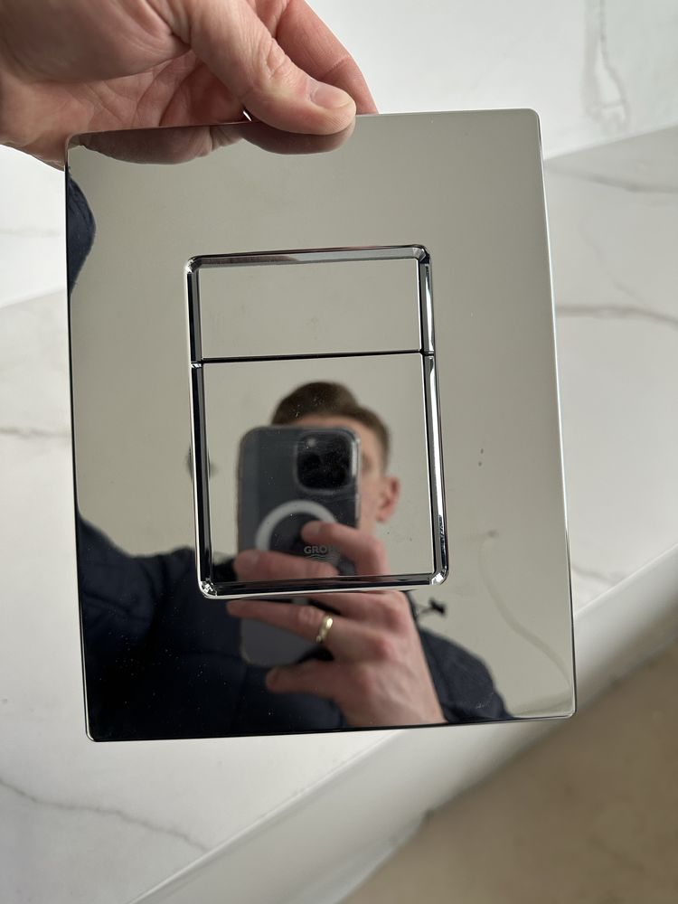 Przyciski spłukujące GROHE nowe, nieużywane - chrom.
