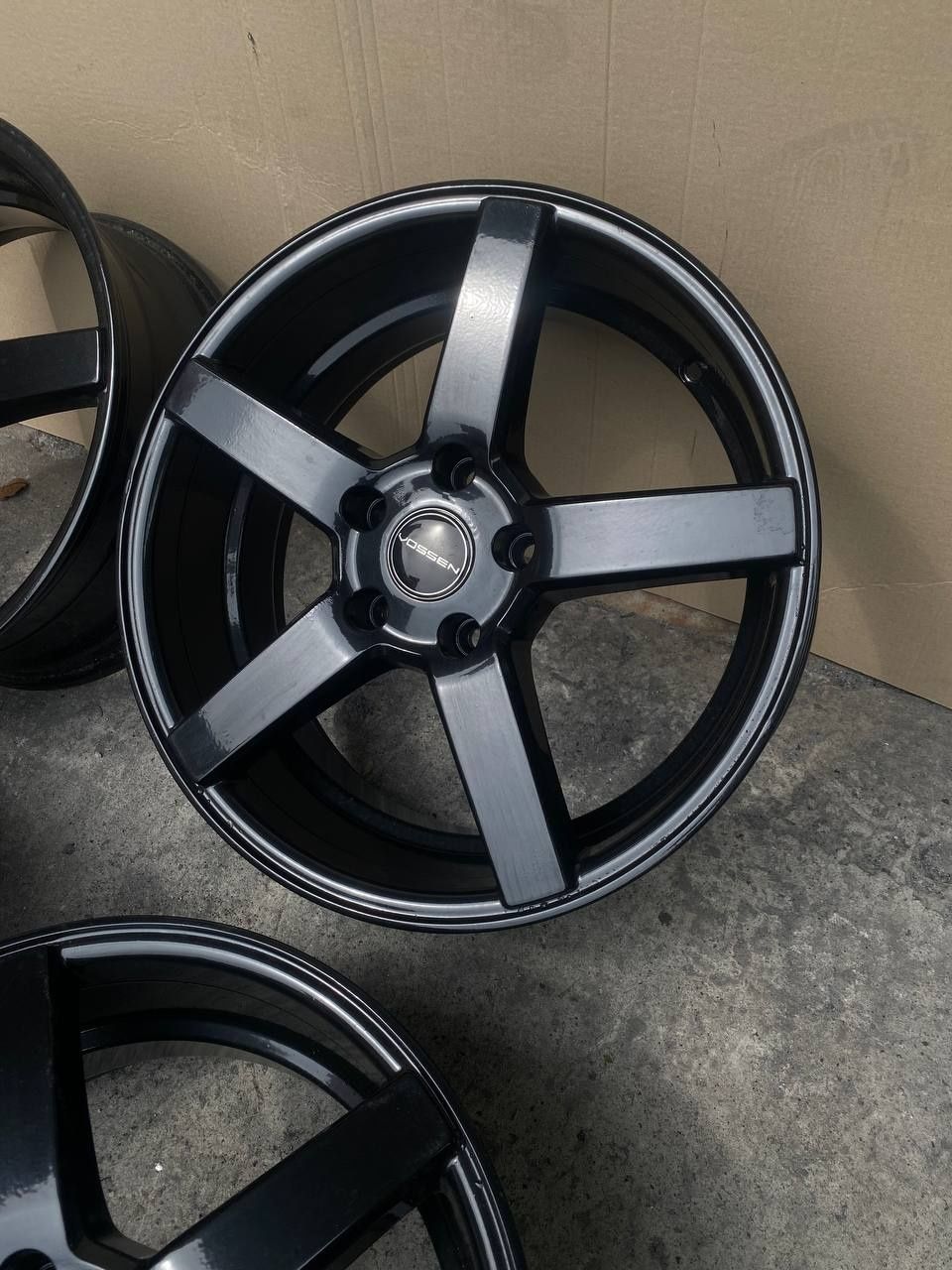 Диски 5/114.3 r17 VOSSEN cv-3 USA