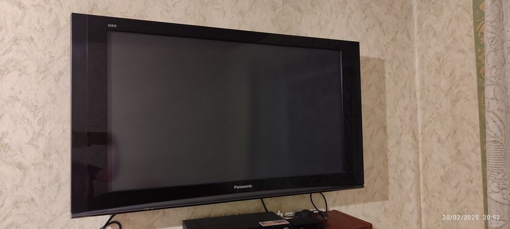 Телевизор плазма 42'