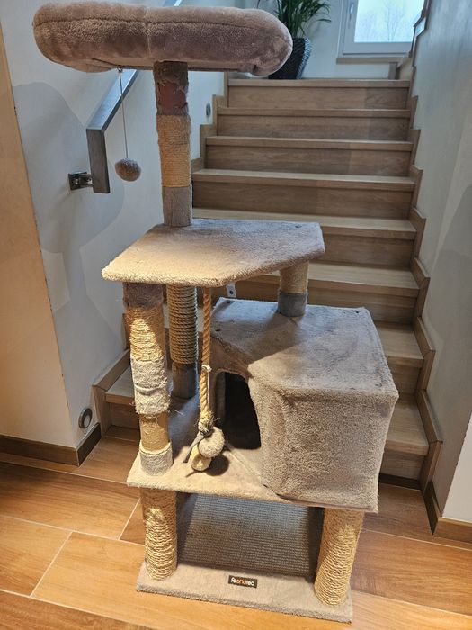 Drapak kota marki Feandrea używany 130 wys