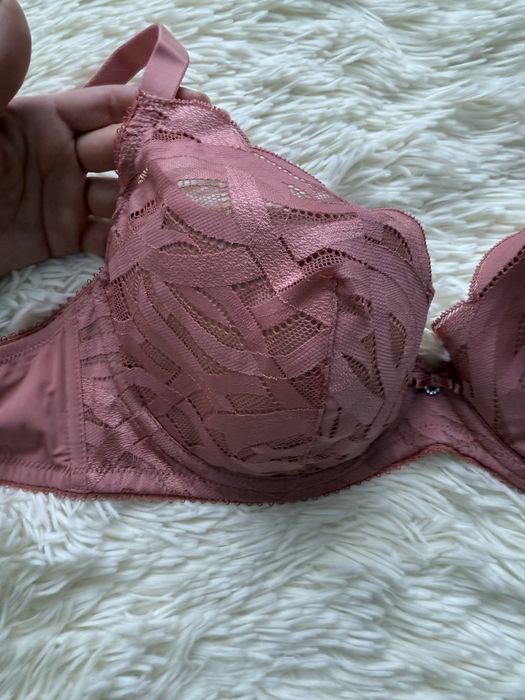 Бюстгальтер 80D  мереживний Lascana