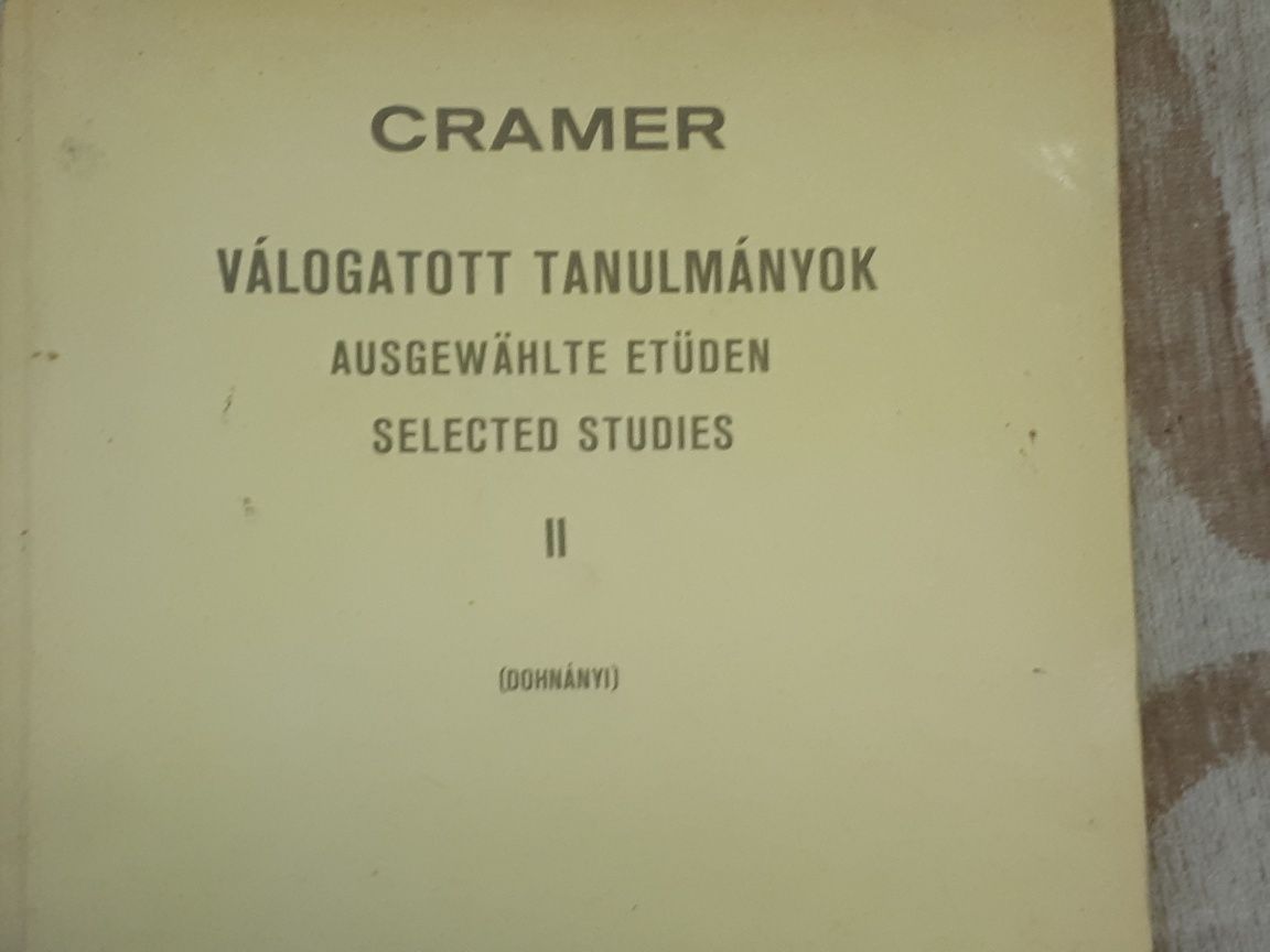 Ноты для ф-но
Кремер Kramer
Valogatott  Tanulmanyok
Etuden
Selected St