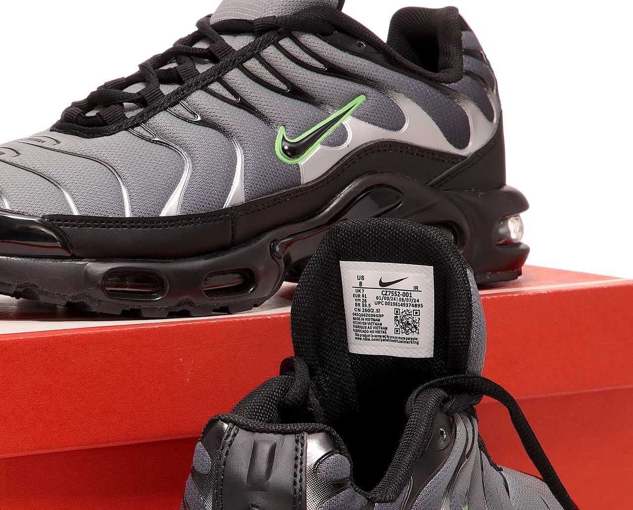 Чоловічі кросівки Nіke Air Max Plus TN сірий з чорним 14733 ХІТ