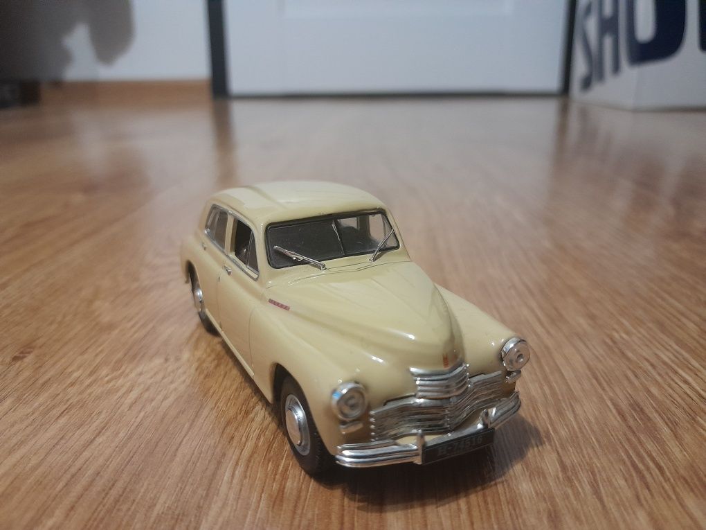 VAZ 2121 Niva + GAZ M-20 Pobieda 1:43 Kultowe Auta Prl-u