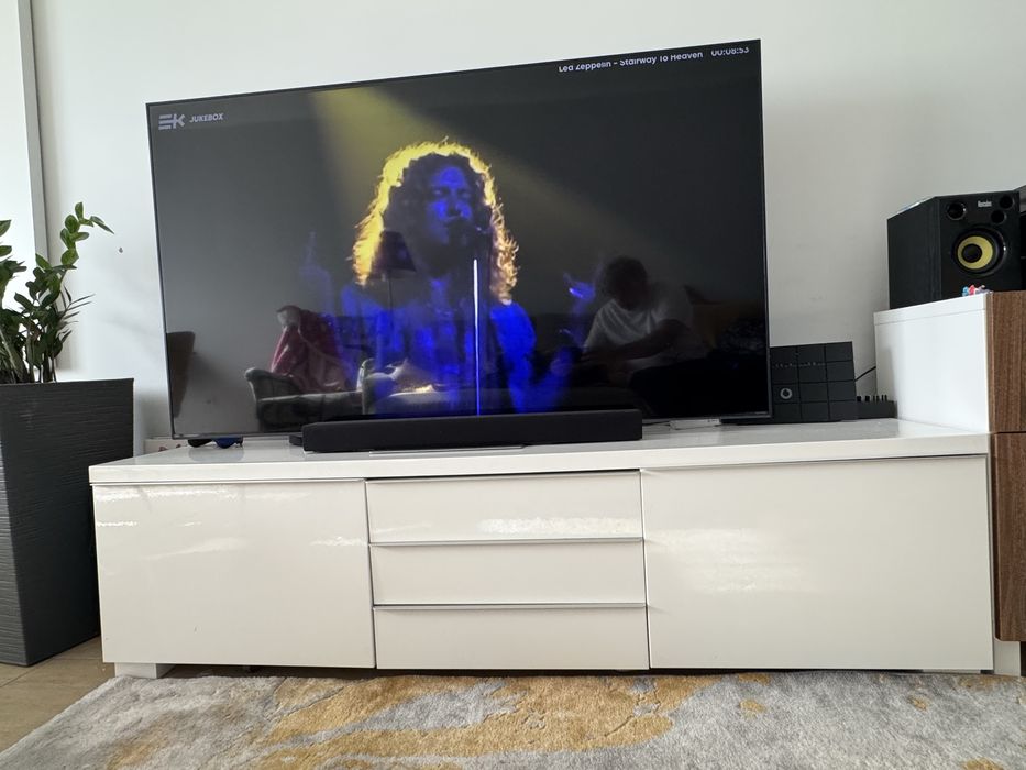 Móvel TV Ikea Besta Burs