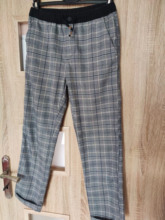 Eleganckie Spodnie Zara, r. 152