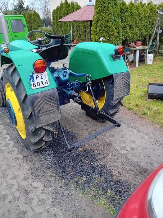 Ładny ciągnik rolniczy URSUS C-328, tok 1966, stan BARDZO DOBRY