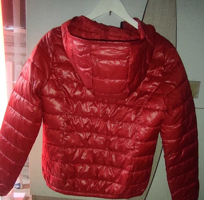 Kurtka z kapturem pikowana