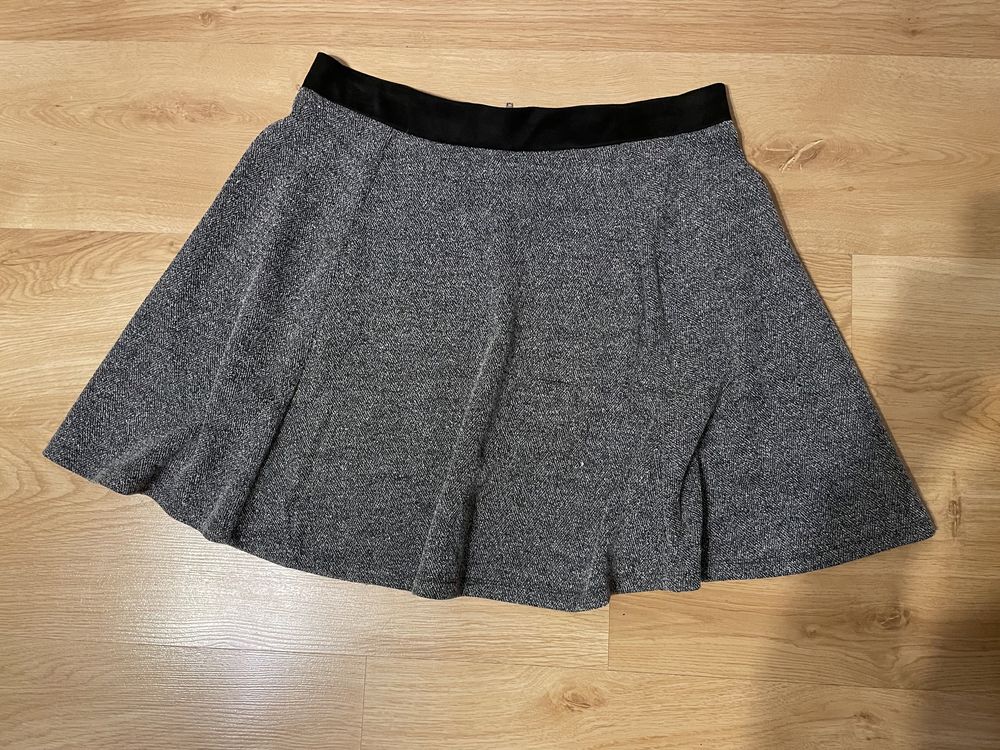 Szara spódniczka mini, rozkloszowana, rozmiar L, 40, H&M