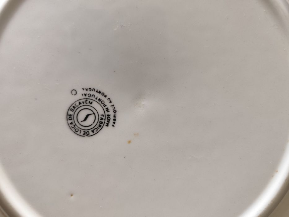Vendo 3 pratos antigos louça Sacavém
