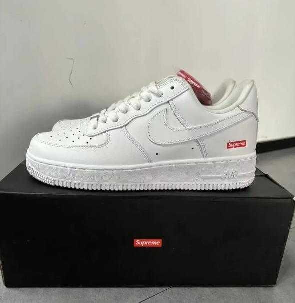 Nike Air Force 1 Low Supreme White 40