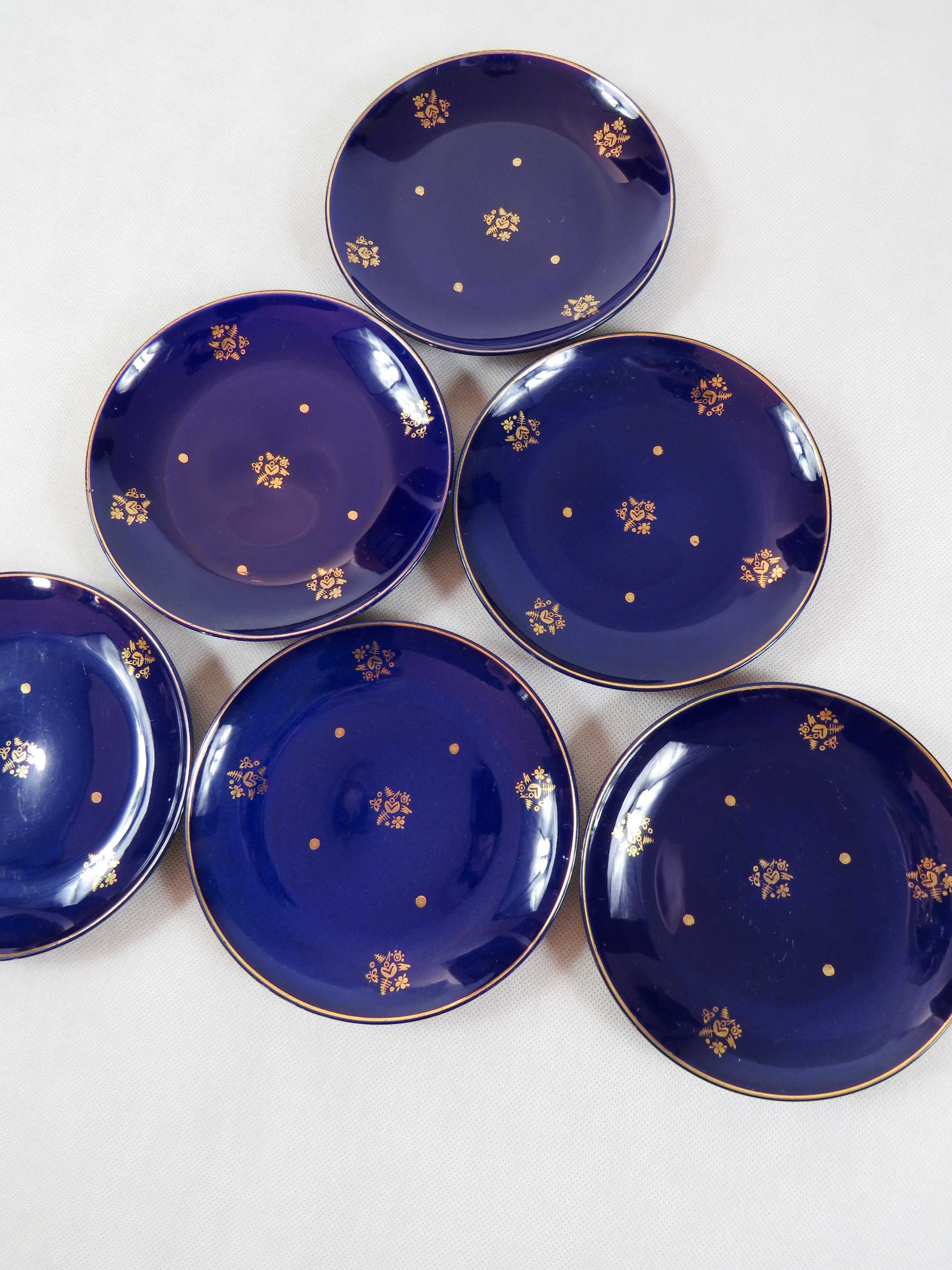 Talerze deserowe Pruszków PRL kobaltowe talerzyki pozłacane Porcelana