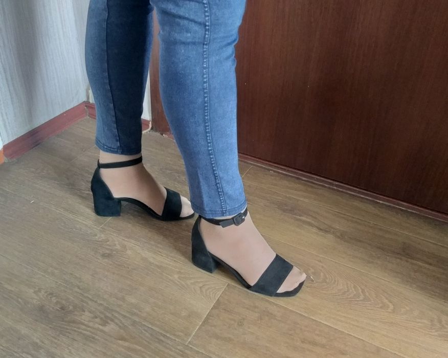 Женские босоножки 38 размер