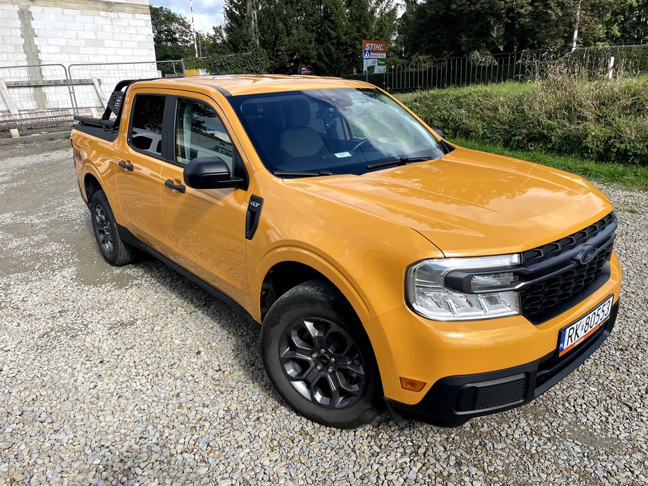 4x4 Ford Maverick pickup