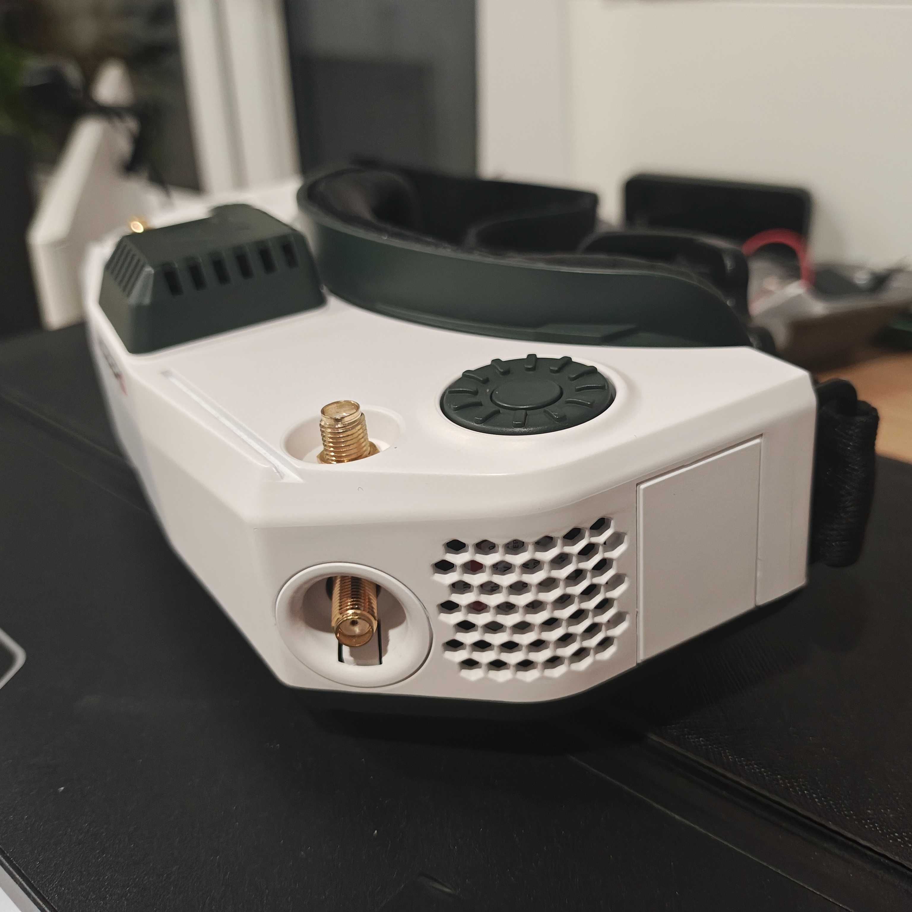 Gogle FPV HDZero lepsze od DJI i Walksnail