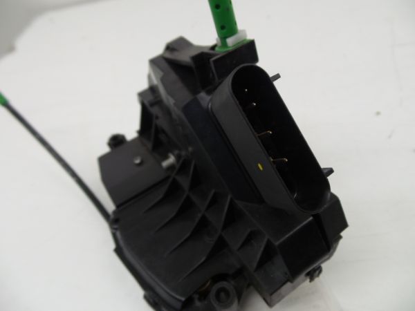 Fechadura / fecho porta trás direito FORD Fiesta VI (CB1, CCN)