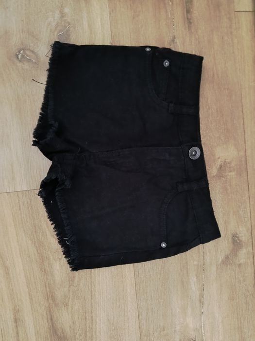Sprzedam jeansowe spodenki Reserved