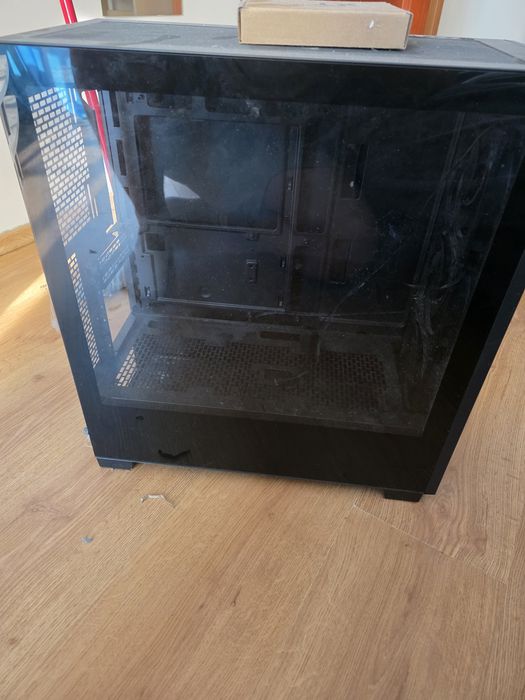 Obudowa phanteks xt pro + 5x wentylatorow arctic p12 pwm