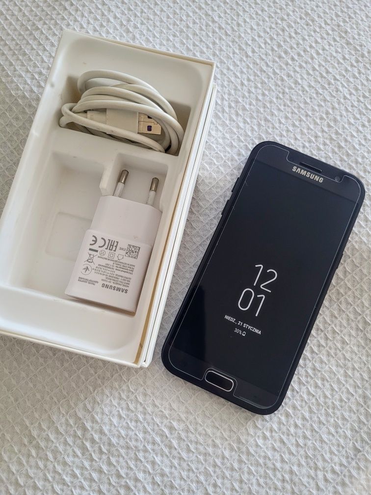 Samsung  A5  czarny po wymianie wyświetlacza i bateri