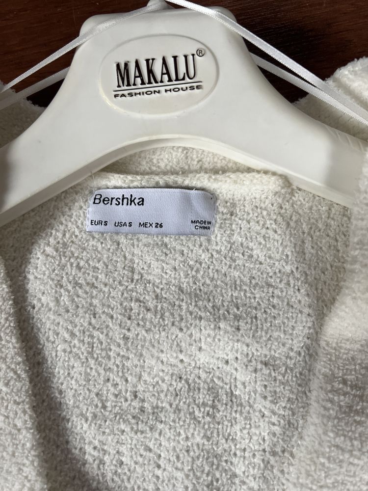 Sweterek Bershka roz.S idealny na święta